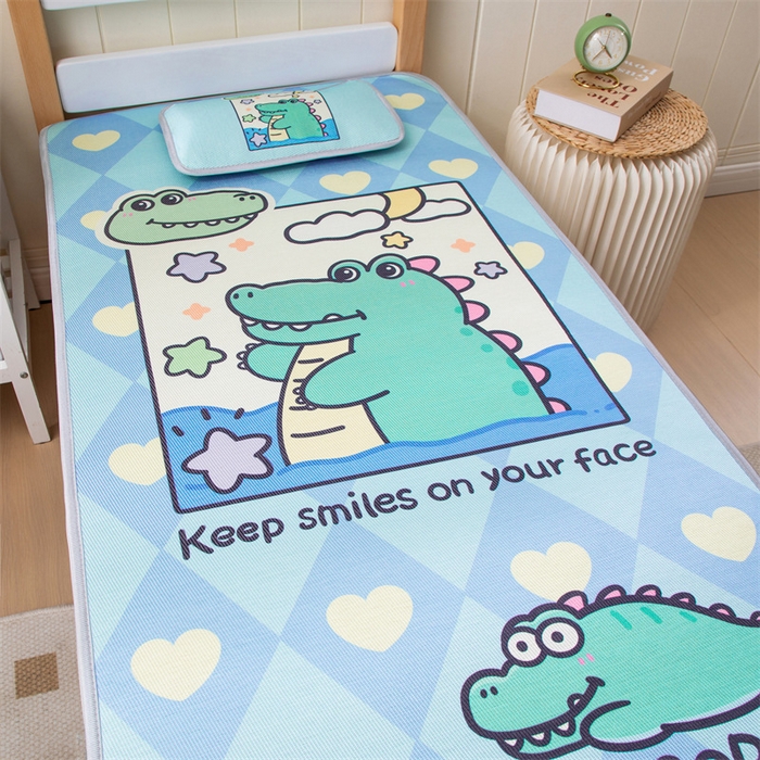 91家纺网 家纺一手货源 找家纺 欣品希家纺 2024新款A类冰丝印花儿童凉席三件套 小鳄鱼