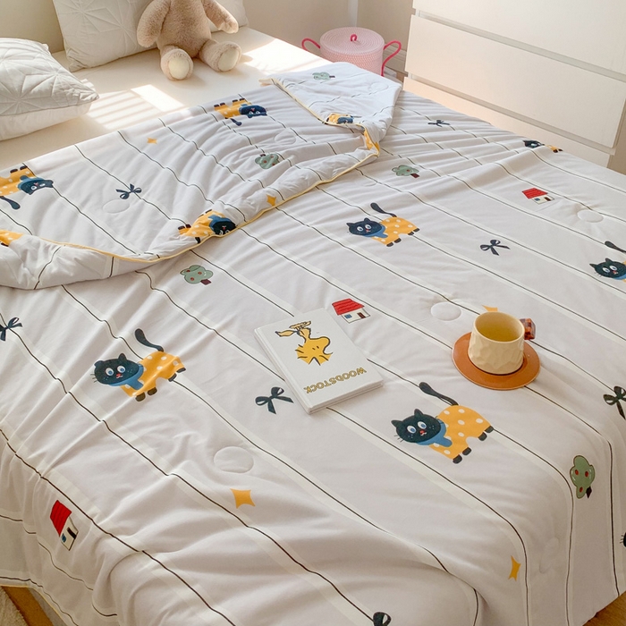 91家纺网 家纺一手货源 找家纺 澳萝拉 2024新款A类针织印花夏被 猫尼卡