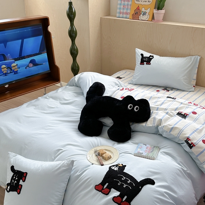 91家纺网 家纺一手货源 找家纺 柚子YOUTH 2024新款40支全棉水洗棉印+绣跑量款四件套 喵喵酱