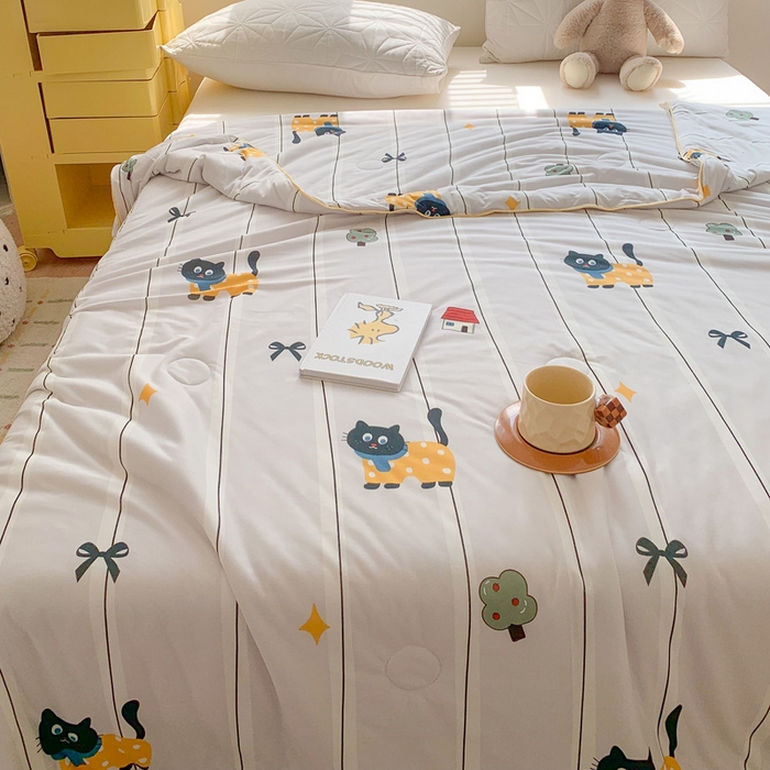 91家纺网 家纺一手货源 找家纺 澳萝拉 2024新款A类针织印花夏被 猫尼卡