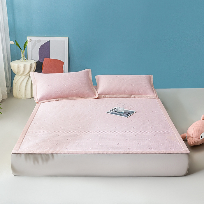 91家纺网 家纺一手货源 找家纺 （总）青雅席业 2025新款爱心PE材质凉感丝豆豆席小清新素色无印风凉席