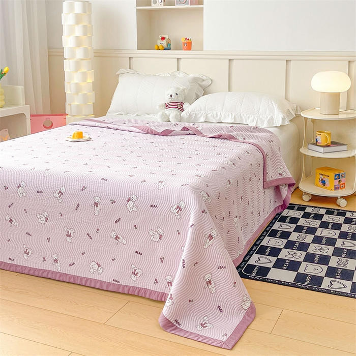 91家纺网 家纺一手货源 找家纺 OL家纺 2024新款单品天丝双面直角床盖 乖乖熊-粉
