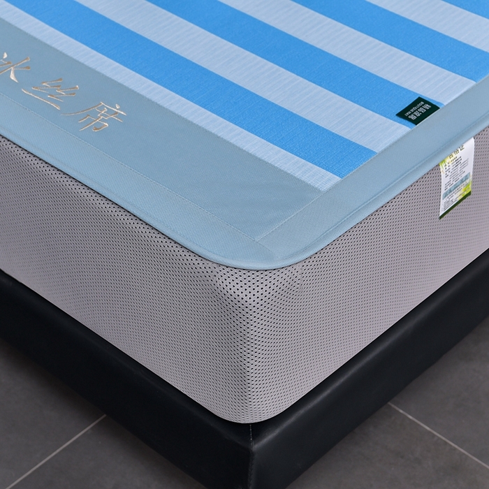 91家纺网 家纺一手货源 找家纺 简一 2024新款A类经典条纹抗菌冰丝席-床笠款 钴蓝床笠款