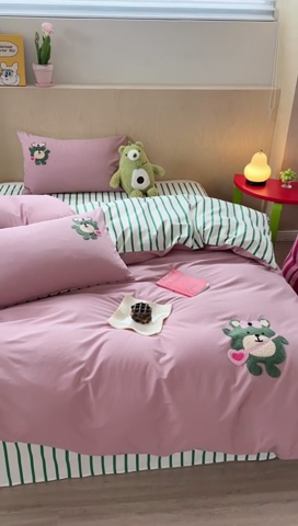 91家纺网 家纺一手货源 找家纺 柚子YOUTH 2024新款40支全棉水洗棉印+绣跑量款四件套 约克熊