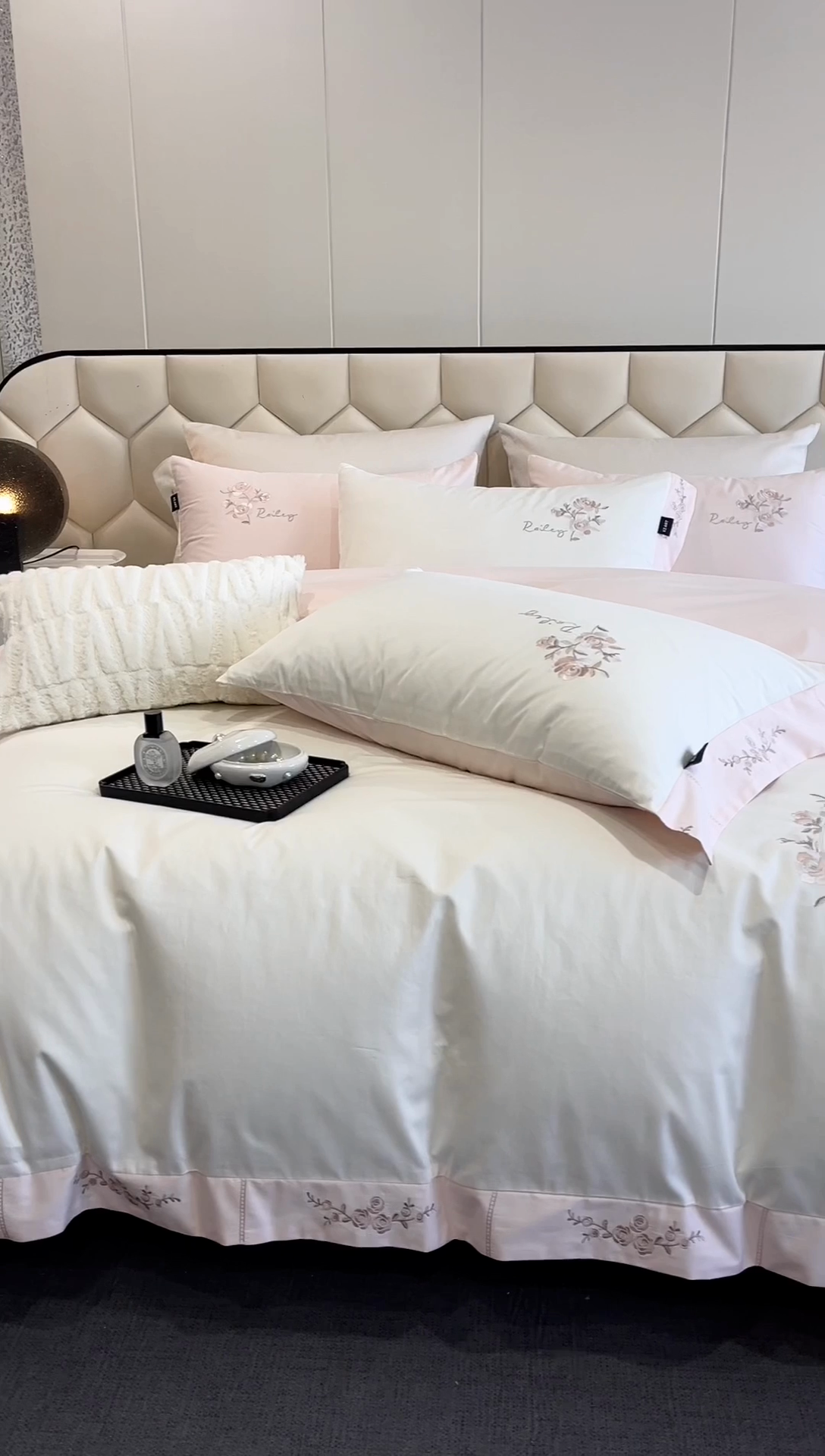 91家纺网 家纺一手货源 找家纺 2024春夏优雅刺绣— 莎莉 莎莉白