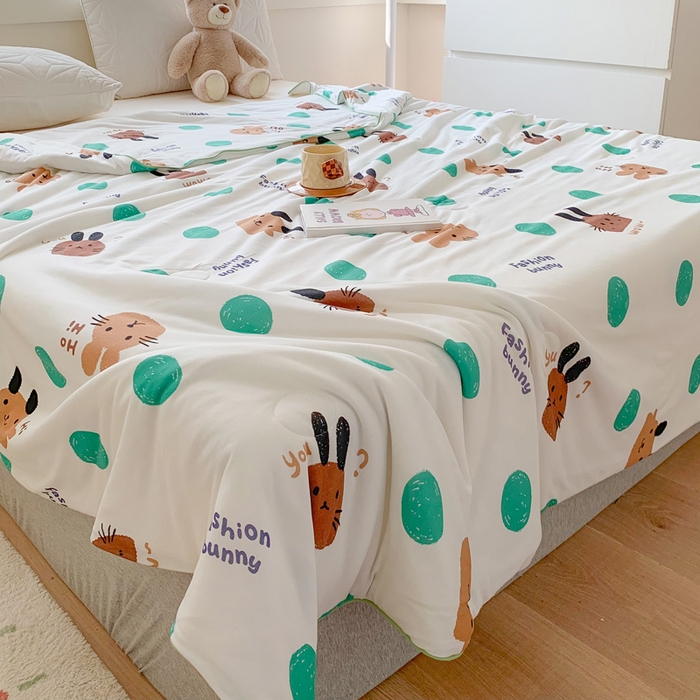 91家纺网 家纺一手货源 找家纺 澳萝拉 2024新款A类针织印花夏被 点点兔