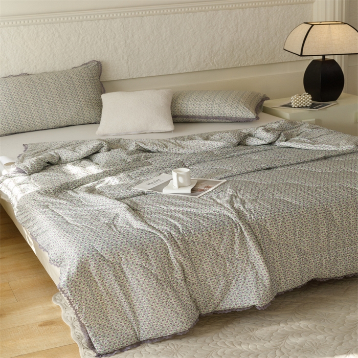 91家纺网 家纺一手货源 找家纺 有货2024新款氨纶凉感丝印花夏被空调被 紫韵