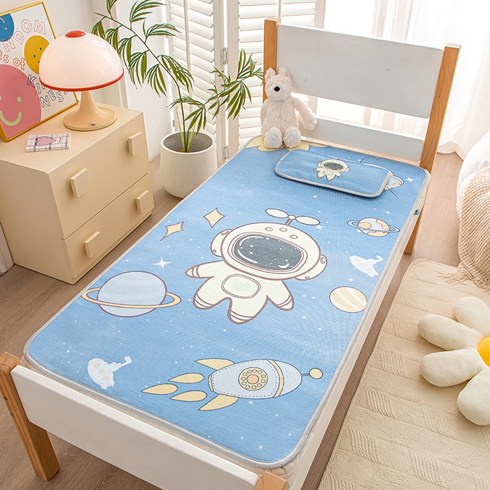 91家纺网 家纺一手货源 找家纺 欣品希家纺 2024新款A类冰丝印花儿童凉席三件套 宇航员