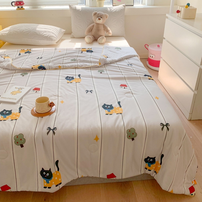 91家纺网 家纺一手货源 找家纺 澳萝拉 2024新款A类针织印花夏被 猫尼卡