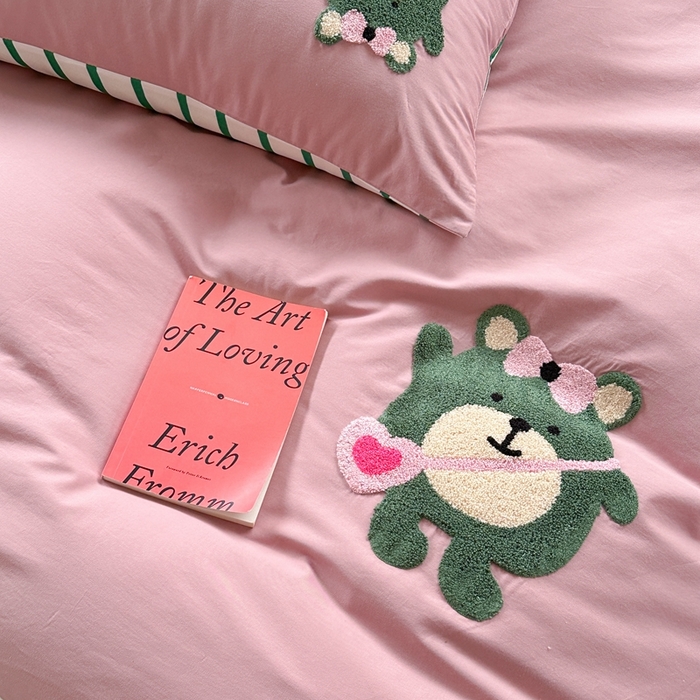 91家纺网 家纺一手货源 找家纺 柚子YOUTH 2024新款40支全棉水洗棉印+绣跑量款四件套 约克熊