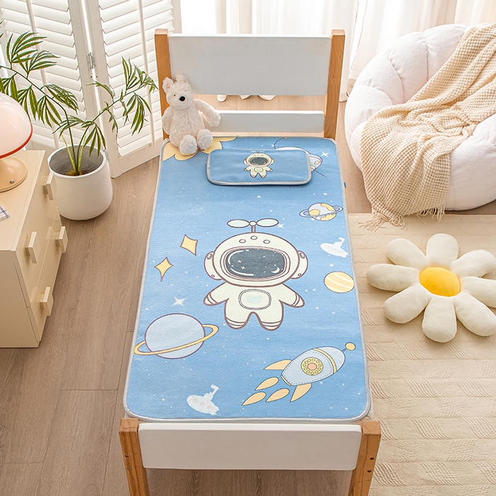 91家纺网 家纺一手货源 找家纺 欣品希家纺 2024新款A类冰丝印花儿童凉席三件套 宇航员