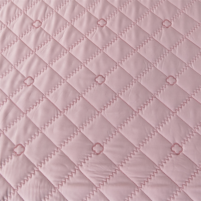 91家纺网 家纺一手货源 找家纺 OL家纺  2023新款单品天丝纯色床盖 粉色