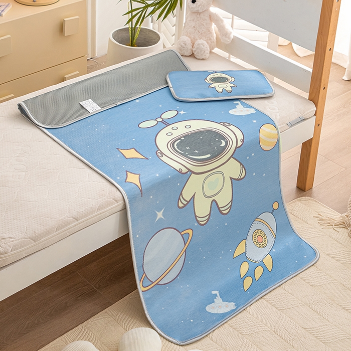 91家纺网 家纺一手货源 找家纺 欣品希家纺 2024新款A类冰丝印花儿童凉席三件套 宇航员