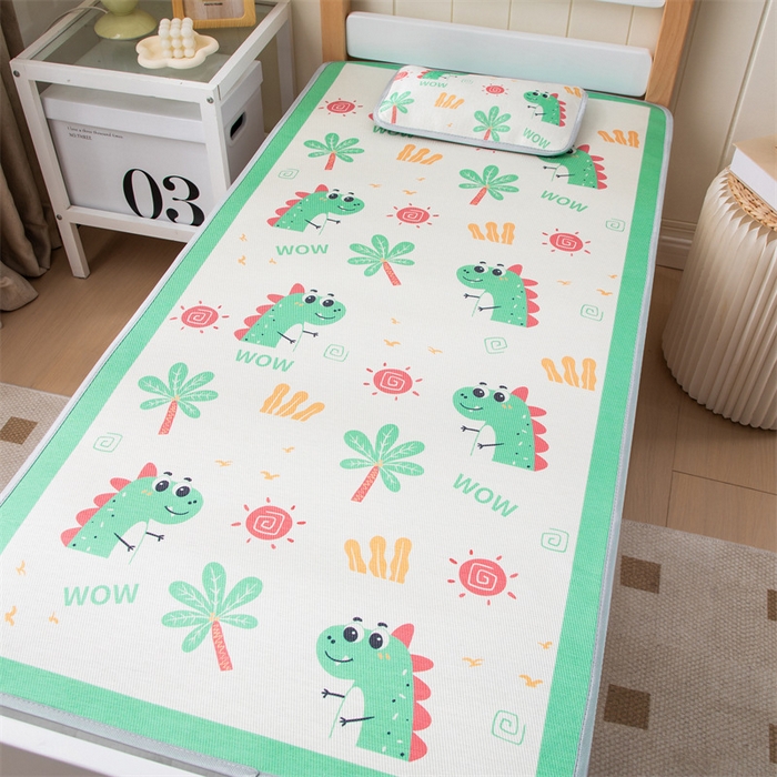 91家纺网 家纺一手货源 找家纺 欣品希家纺 2024新款A类冰丝印花儿童凉席三件套 可爱恐龙