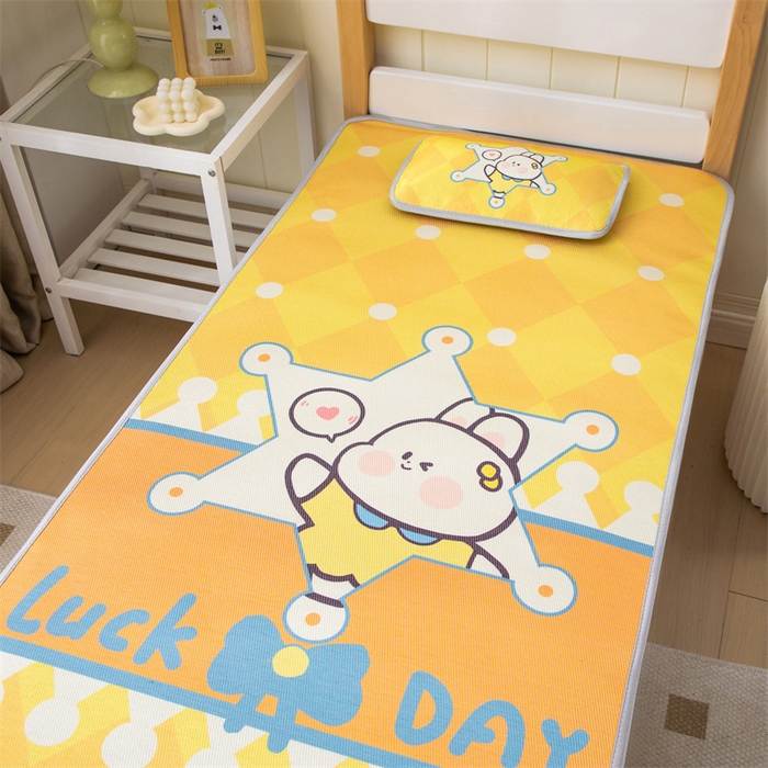 91家纺网 家纺一手货源 找家纺 欣品希家纺 2024新款A类冰丝印花儿童凉席三件套 幸运兔