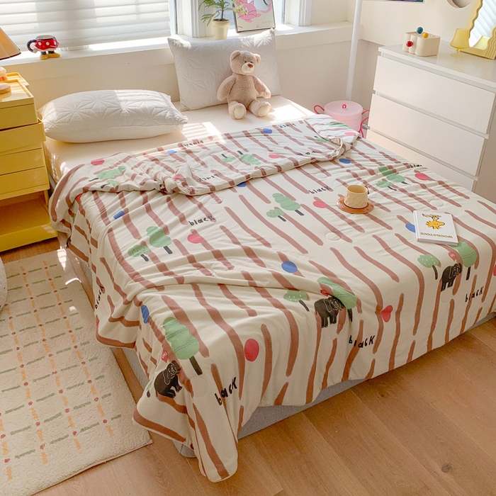 91家纺网 家纺一手货源 找家纺 澳萝拉 2024新款A类针织印花夏被 大象森林