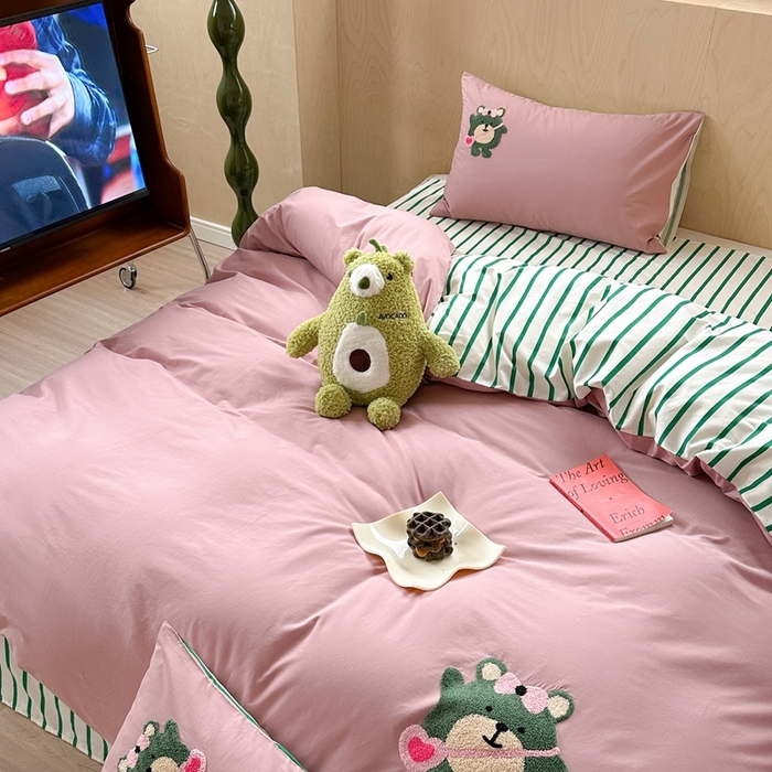 91家纺网 家纺一手货源 找家纺 柚子YOUTH 2024新款40支全棉水洗棉印+绣跑量款四件套 约克熊