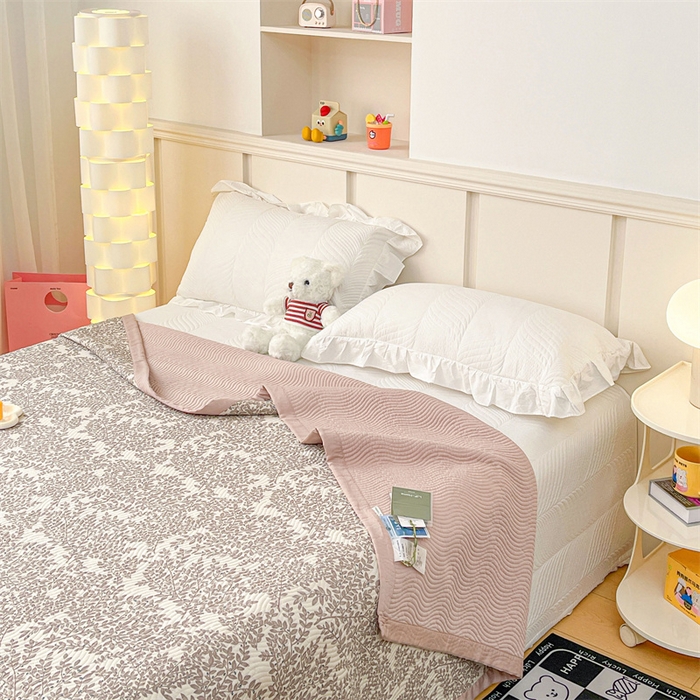 91家纺网 家纺一手货源 找家纺 OL家纺 2024新款单品天丝双面直角床盖 墨羽-咖