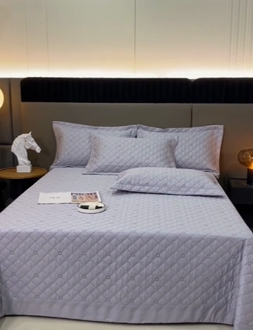 91家纺网 家纺一手货源 找家纺 OL家纺  2023新款单品天丝纯色床盖 灰色