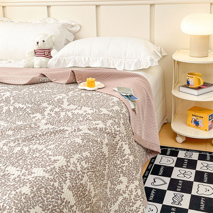 91家纺网 家纺一手货源 找家纺 OL家纺 2024新款单品天丝双面直角床盖 墨羽-咖