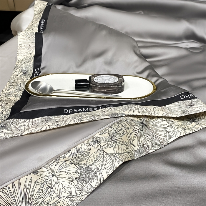 91家纺网 家纺一手货源 找家纺 笙意家纺 2025新款冰丝宽边款夏被-克里斯汀系列 克里斯汀-中灰+山灰