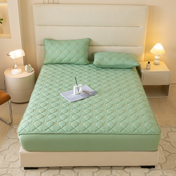 91家纺网 家纺一手货源 找家纺 鑫钰 2024新款A类原棉大豆夹棉床笠-花语 花语-时尚绿