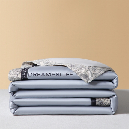 91家纺网 家纺一手货源 找家纺 笙意家纺 2025新款冰丝宽边款夏被-克里斯汀系列 克里斯汀-海清+山灰