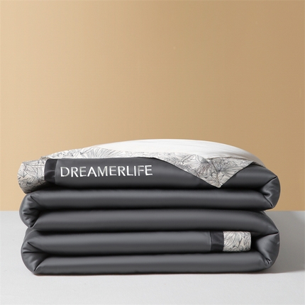 91家纺网 家纺一手货源 找家纺 笙意家纺 2025新款冰丝宽边款夏被-克里斯汀系列 克里斯汀-高级灰+奶茶