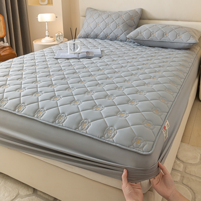 91家纺网 家纺一手货源 找家纺 鑫钰 2024新款A类原棉大豆夹棉床笠-花语 花语-雅致灰