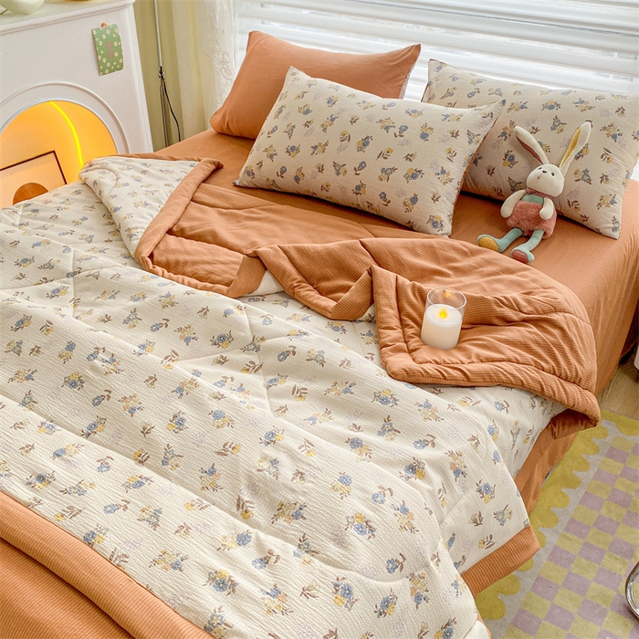 91家纺网 家纺一手货源 找家纺 可思家纺 2024新款A类泡泡纱夏被四件套 夕颜花开