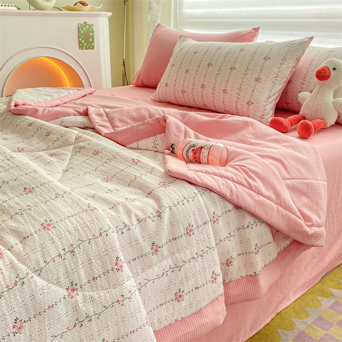 91家纺网 家纺一手货源 找家纺 可思家纺 2024新款A类泡泡纱夏被四件套 如梦花季