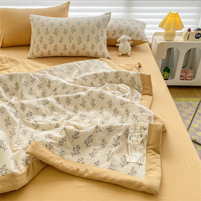 91家纺网 家纺一手货源 找家纺 可思家纺 2024新款A类泡泡纱夏被四件套 浅浅花漾