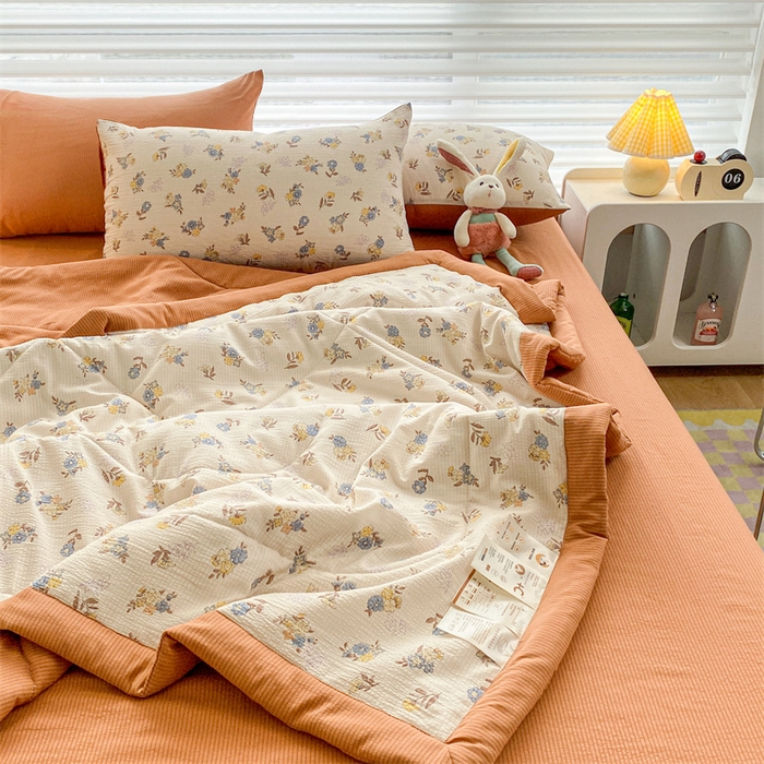 91家纺网 家纺一手货源 找家纺 可思家纺 2024新款A类泡泡纱夏被四件套 夕颜花开