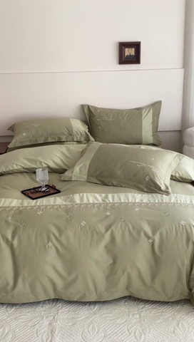 91家纺网 家纺一手货源 找家纺 艾莱家纺 2024新款A类全棉长绒棉加厚刺绣+宽边+撞色拼接四件套--春恋系列 春恋-清新绿