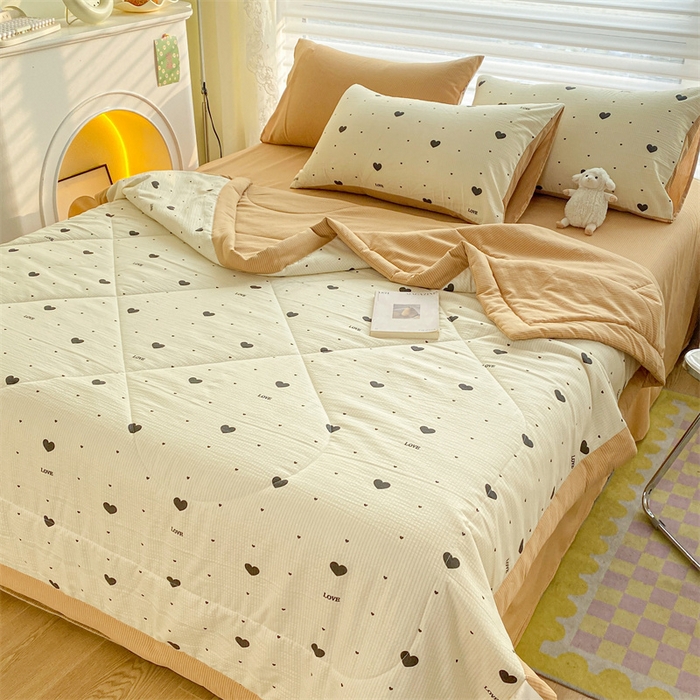 91家纺网 家纺一手货源 找家纺 可思家纺 2024新款A类泡泡纱夏被四件套 心之韵律