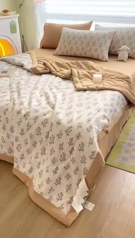 91家纺网 家纺一手货源 找家纺 可思家纺 2024新款A类泡泡纱夏被四件套 浅浅花漾