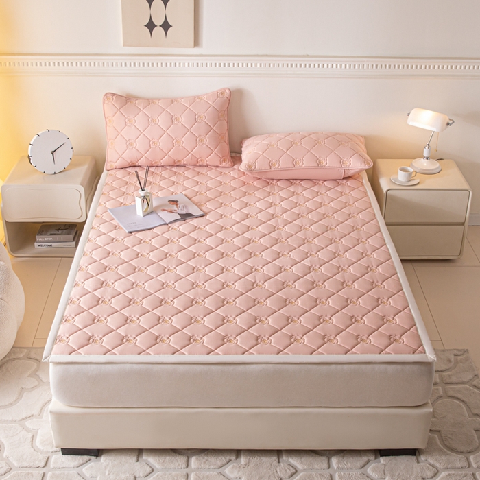 91家纺网 家纺一手货源 找家纺 鑫钰 2024新款A类原棉大豆抗菌床护垫-花语 花语-豆沙粉