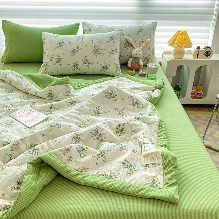 91家纺网 家纺一手货源 找家纺 可思家纺 2024新款A类泡泡纱夏被四件套 花园小兔