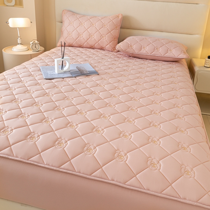 91家纺网 家纺一手货源 找家纺 鑫钰 2024新款A类原棉大豆夹棉床笠-花语 花语-豆沙粉