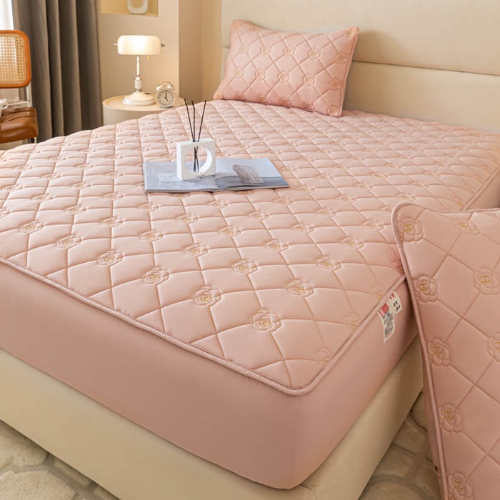 91家纺网 家纺一手货源 找家纺 鑫钰 2024新款A类原棉大豆夹棉床笠-花语 花语-豆沙粉