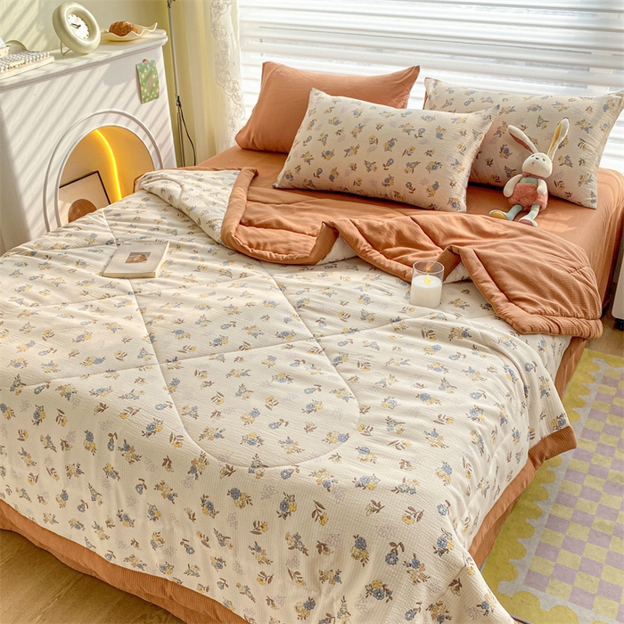 91家纺网 家纺一手货源 找家纺 可思家纺 2024新款A类泡泡纱夏被四件套 夕颜花开