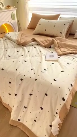 91家纺网 家纺一手货源 找家纺 可思家纺 2024新款A类泡泡纱夏被四件套 心之韵律