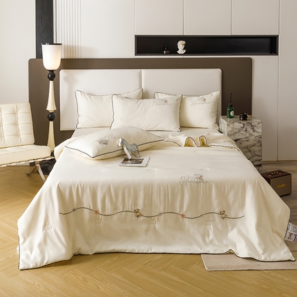 91家纺网 家纺一手货源 找家纺 欧冠家纺 2024新款大牌风水洗真丝绣花床笠被套夏被四件套公主日记系列-风格二 公主日记-月白