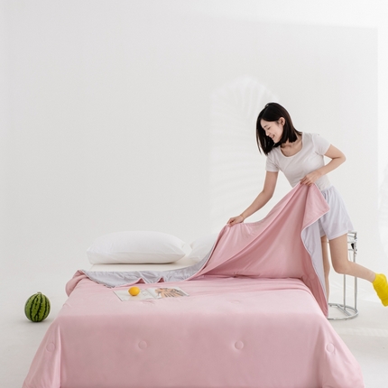 恒科家纺 2025新款凉感丝冰淇淋夏被可机洗夏被新品空调被西瓜被 粉拼灰