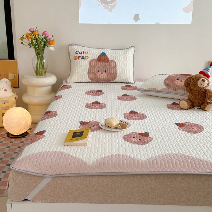 91家纺网 家纺一手货源 找家纺 美乐迪 2024新款大版乳胶凉席 帽子熊