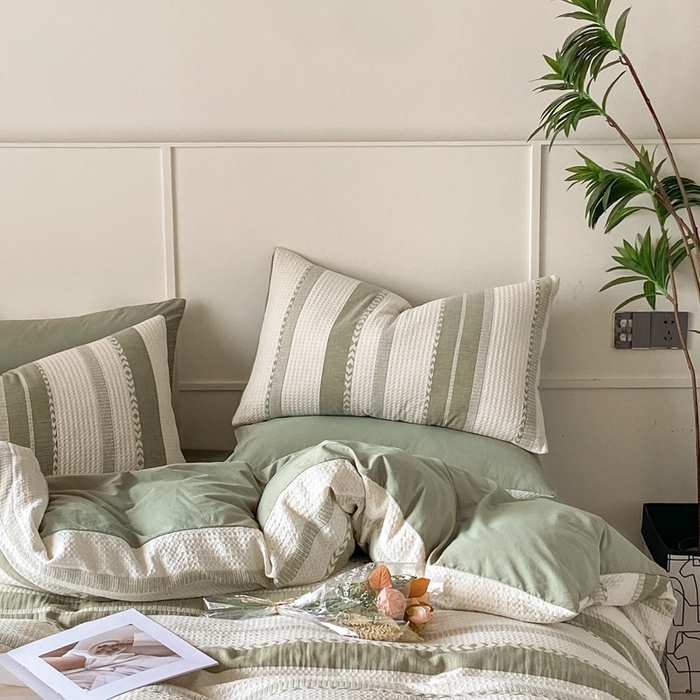 91家纺网 家纺一手货源 找家纺 ab家纺 2024新款彩条双层纱提花四件套 格调绿