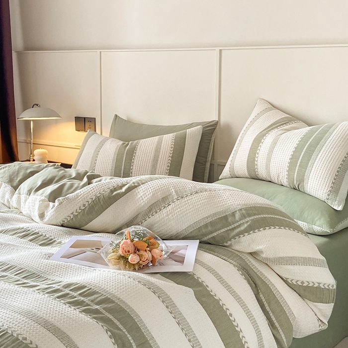 91家纺网 家纺一手货源 找家纺 ab家纺 2024新款彩条双层纱提花四件套 格调绿