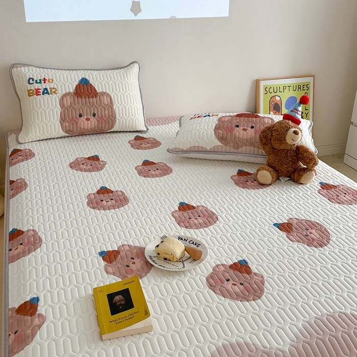 91家纺网 家纺一手货源 找家纺 美乐迪 2024新款大版乳胶凉席 帽子熊