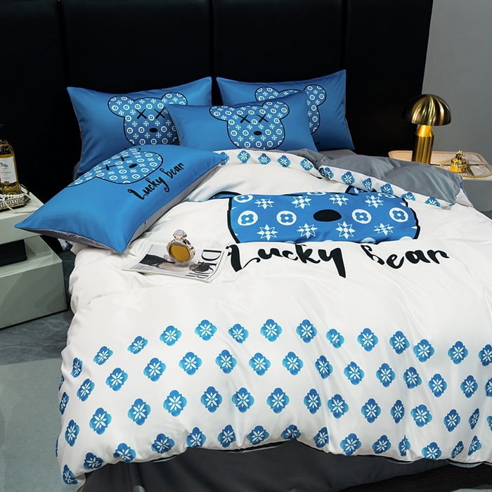 91家纺网 家纺一手货源 找家纺 色鬼布艺 2024新款大牌风进口双面冰丝四件套水洗真丝四件套直播爆款暴力熊 潮牌时代