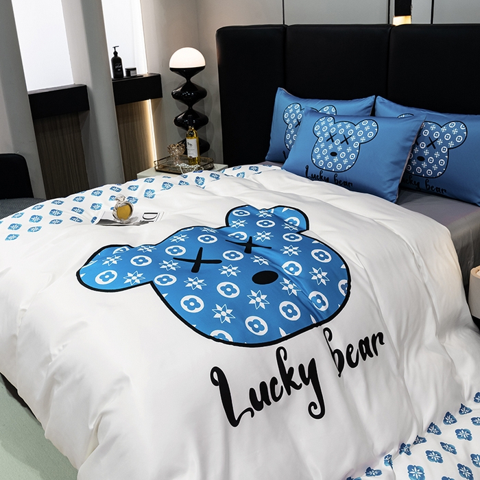 91家纺网 家纺一手货源 找家纺 色鬼布艺 2024新款大牌风进口双面冰丝四件套水洗真丝四件套直播爆款暴力熊 潮牌时代